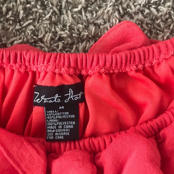 Dresses, pants, tops, shorts, shoes - Picture 5 of 15